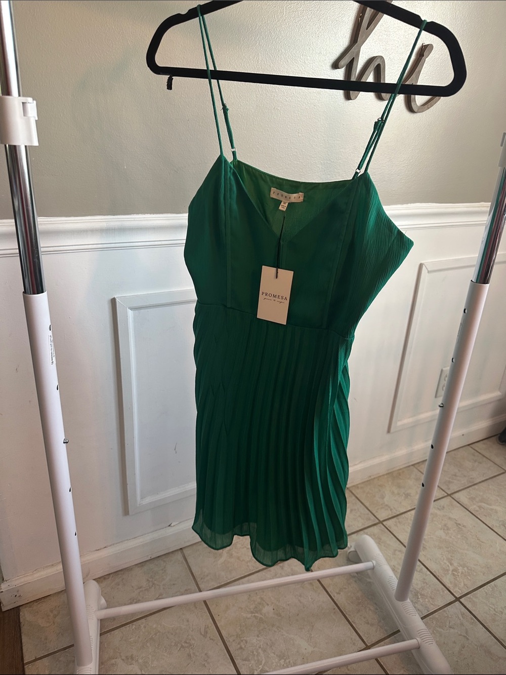 Promesa Green Pleated Spaghetti Strap Dress Top